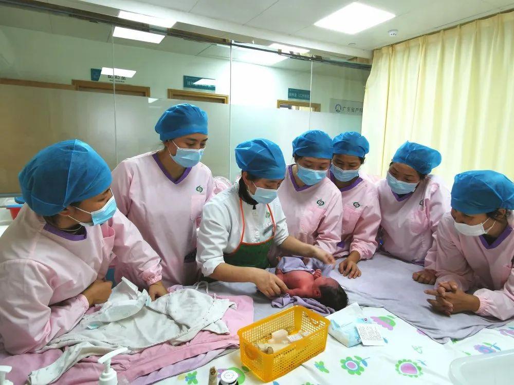 汕尾妇婴监护型护送